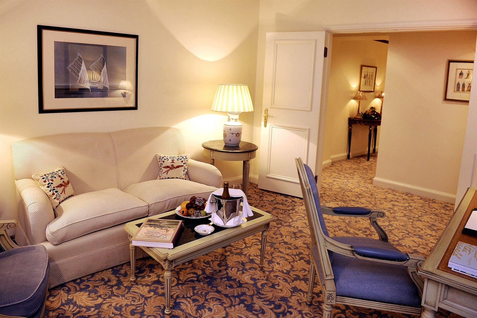 Grand Palace Hotel Amman Exterior photo